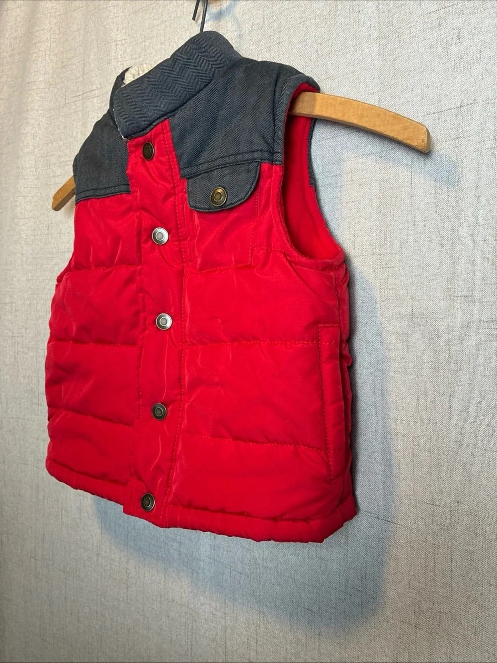 Carters Red Sherpa Collar Quilted Puffer Vest Kids 3T Snaps Fleece Lined Cozy